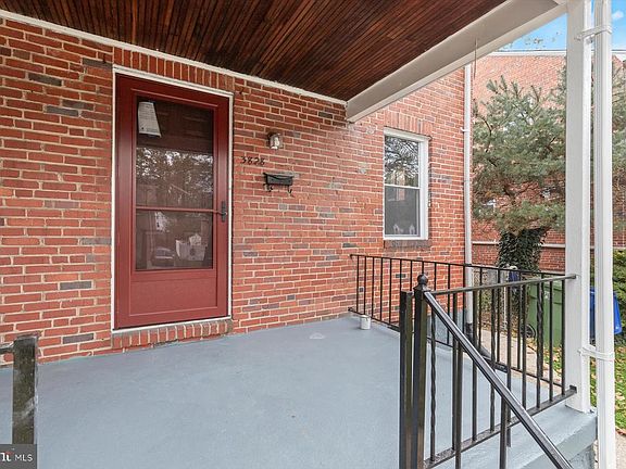 3rd image of 3828 Bayonne Ave
