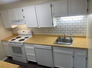 2461 Brook Ledge Rd APT 22A, Bridgeville, PA 15017