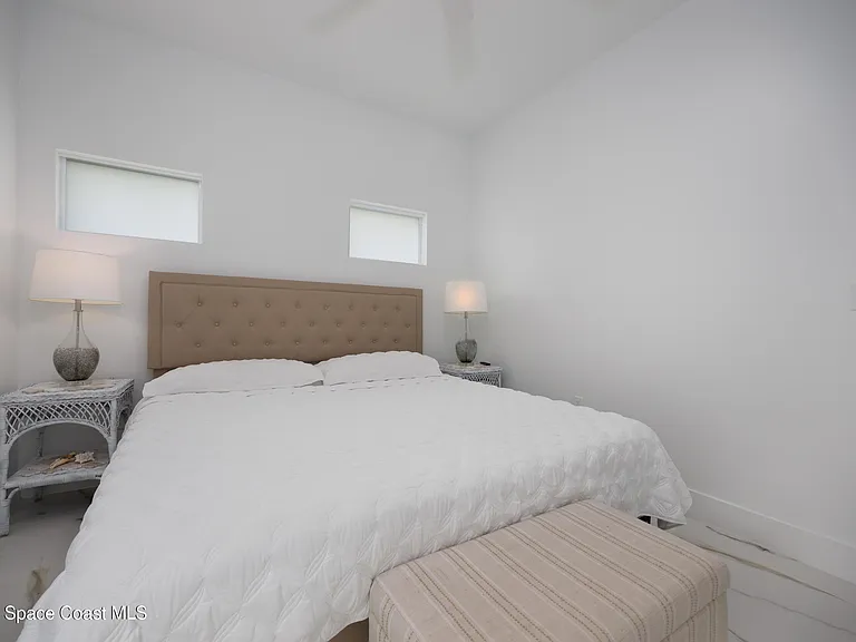 702 Shady Ln — Photo 12