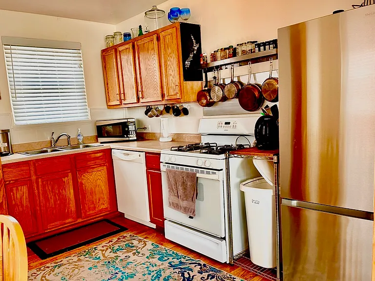 1601 S Fillmore St — Photo 4