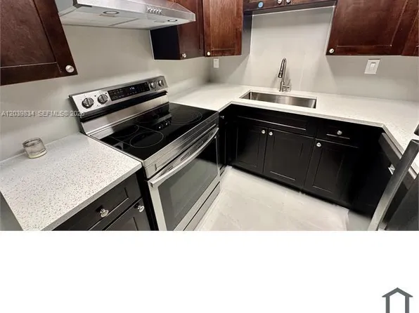 7826 NW 40th St APT 2, Coral Springs, FL 33065