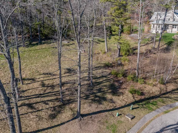 11 Mountain Arrow Circle, Camden, ME 04843