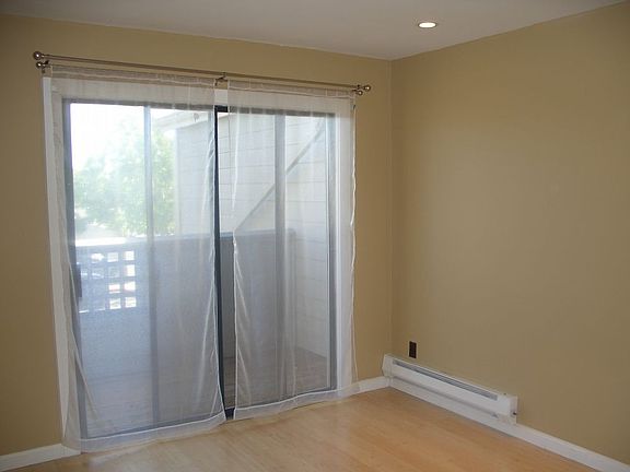 3rd image of 1201 Glen Cove Pkwy APT 1710