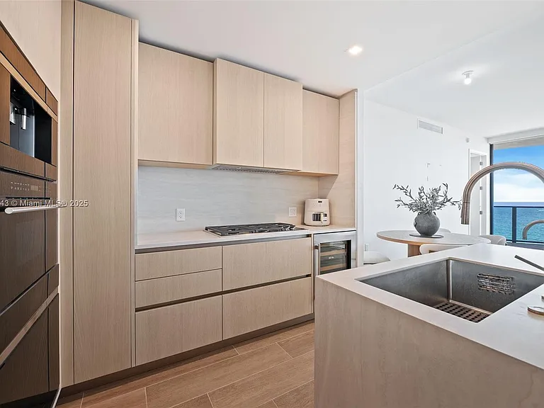 900 N Ocean Blvd #1005 — Photo 11