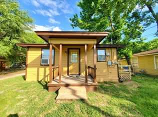 401 Mineral Wells St, Terrell, TX 75160