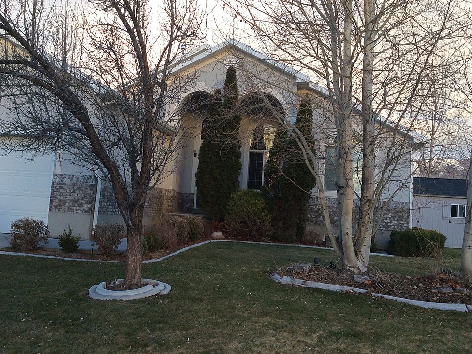1st image of 33 Keel Ct