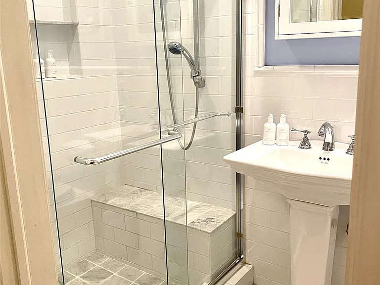 1612 E Lake Dr — Photo 21