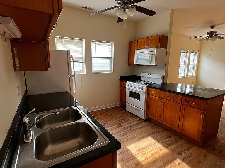 4528 S Hermitage Ave #4 — Photo 11