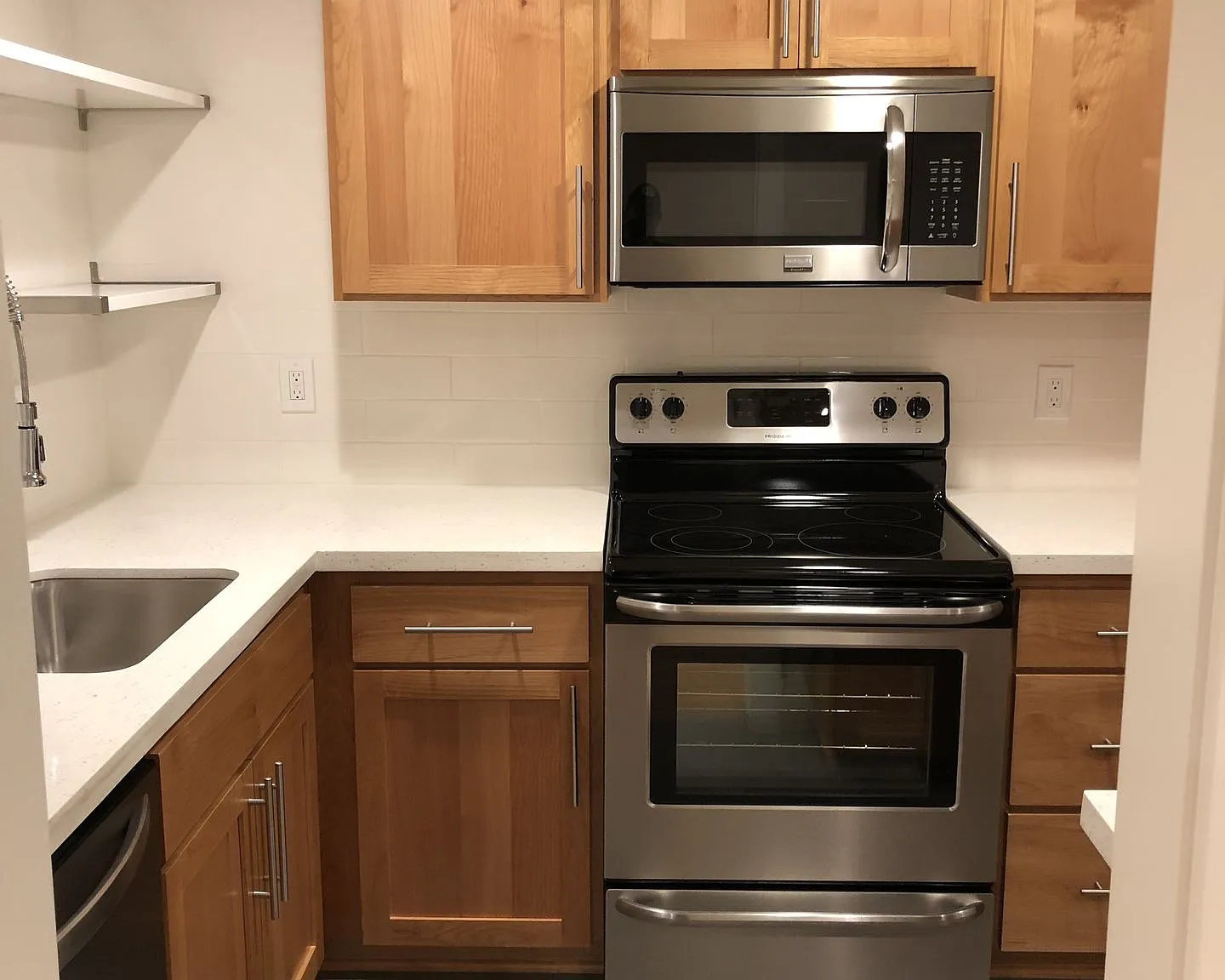 Juneau Apartments — Photo 3
