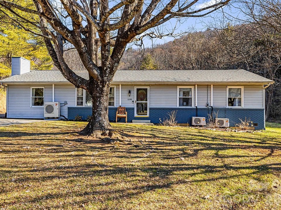 1st image of 1590 Bruce Rd