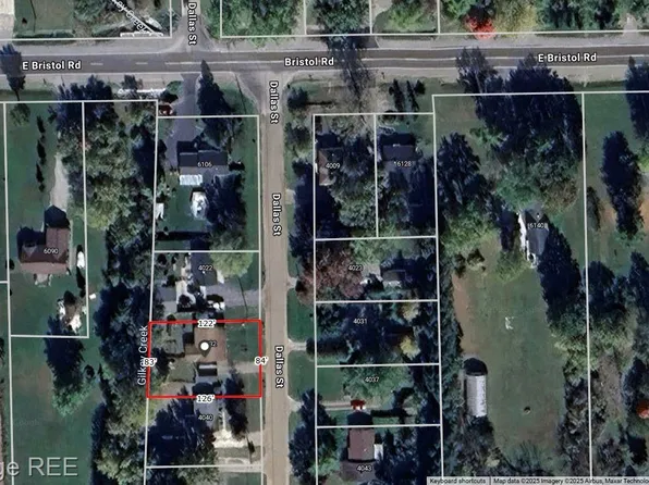 4032 Dallas St, Burton, MI 48519