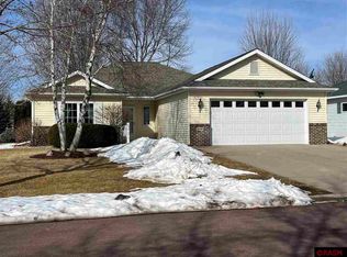 208 Diamond Creek Rd, Mankato, MN 56001