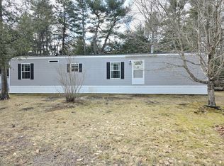 21 Robin Hood Circle, Bucksport, ME 04416