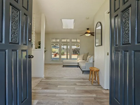 2809 Harvest Rd, Modesto, CA 95355