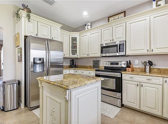 5th image of 8351 Silver Birch Way