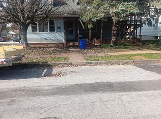 64 S 6th St, Mount Wolf, PA 17347