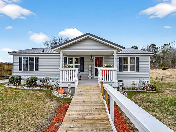 2nd image of 1037 Natures Cove Rd