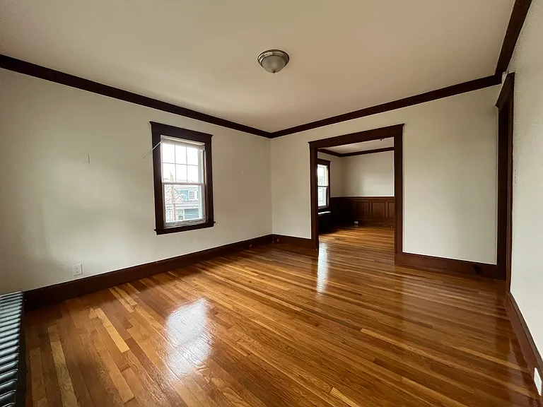 32 Boutwell St #2R — Photo 7