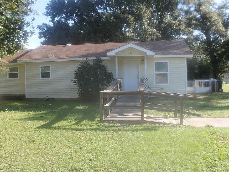 1st image of 406 Cary Memorial Dr