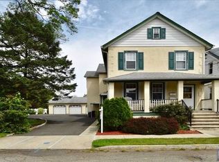 7 Bohnert Pl, Waldwick, NJ 07463