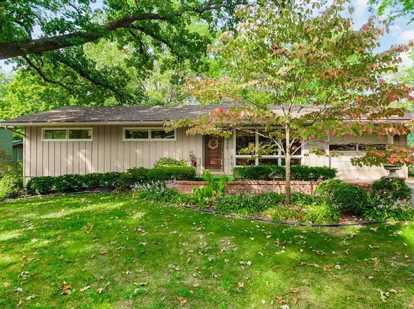 5900 W 78th St, Prairie Village, KS 66208