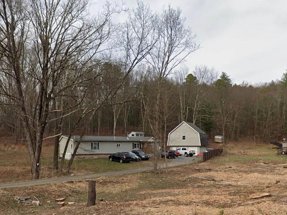 280 Neversink Dr