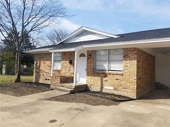 3rd image of 302 Hilltop Ave