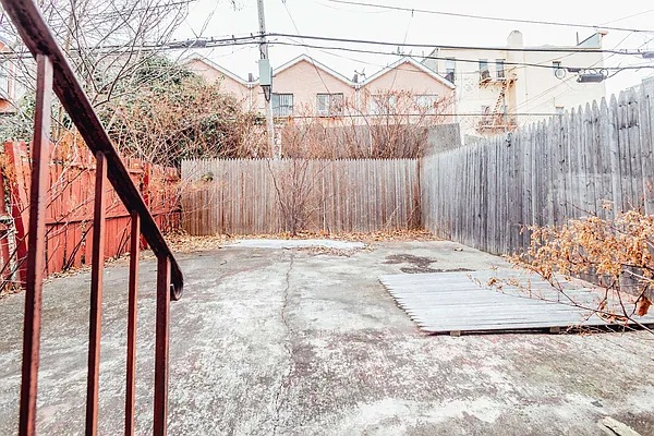 Rented by Nooklyn NYC LLC | media 14