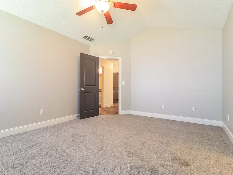 3195 Brookfield Dr — Photo 10
