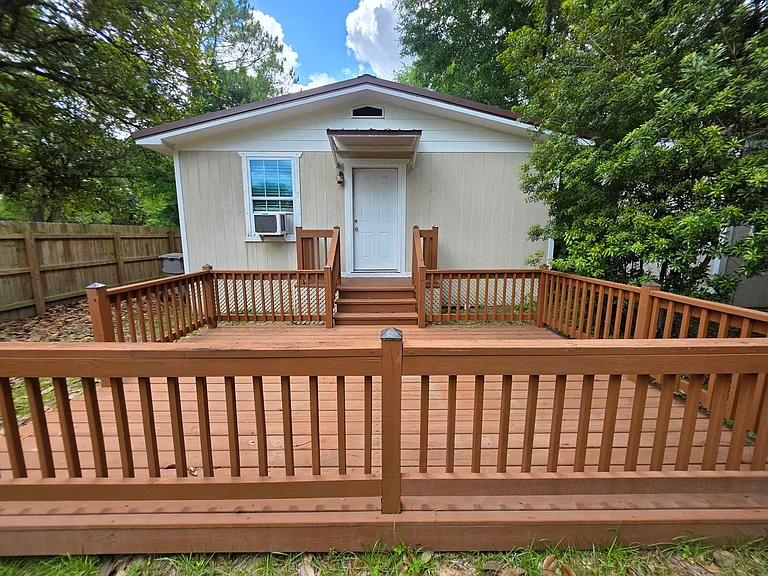 5142 Regalo Dr — Photo 18