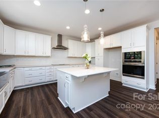 8816 New Town Rd #5, Waxhaw, NC 28173