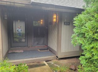 924 Snowfall Spur Unit 14B, Akron, OH 44313