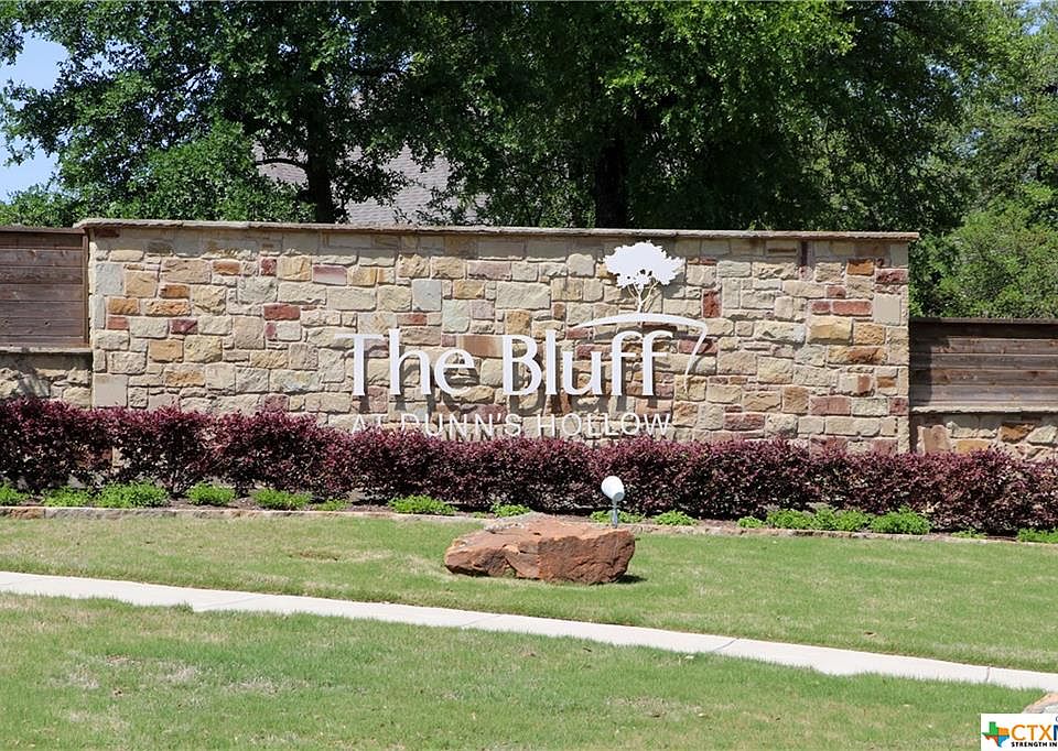 1st image of 2459 Bluff Cir