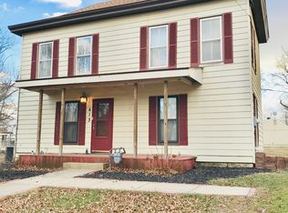 413 E Nichols St, Spring Hill, KS 66083