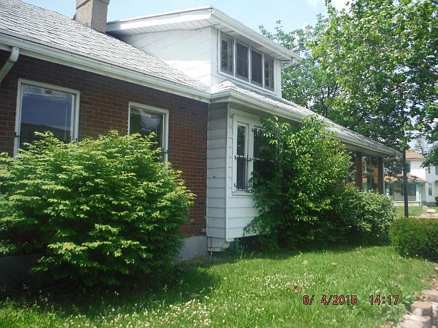 1st image of 2200 Salem Ave