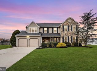 404 Wildflower Ct, Mullica Hill, NJ 08062