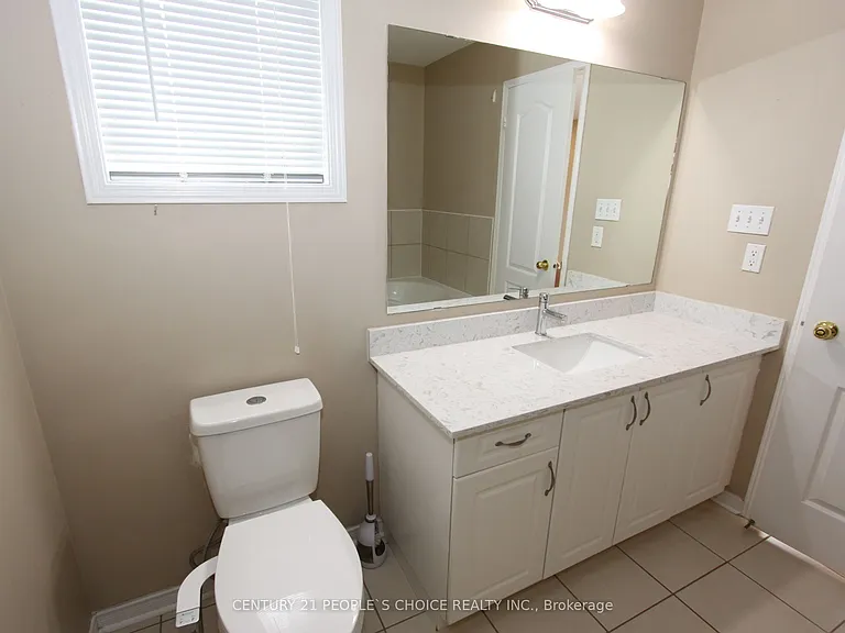 14 Thornbush Blvd — Photo 23