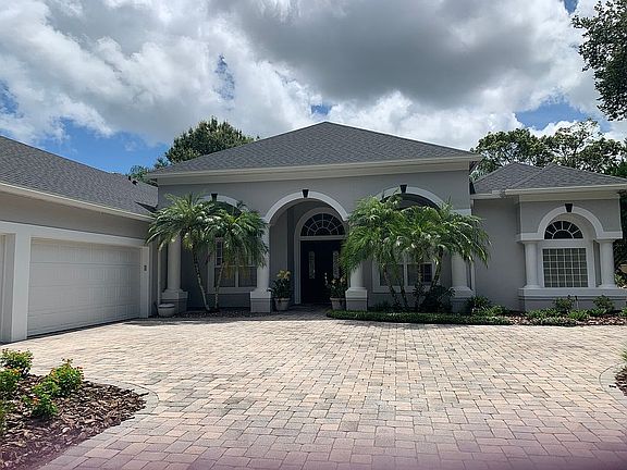 5 Br 3.5 bath Stonehurst 