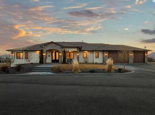 101 Angus Rd, Pasco, WA 99301