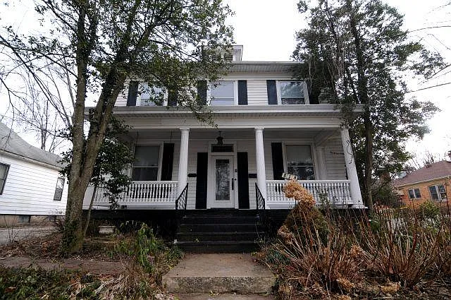 818 Randle St photo 1