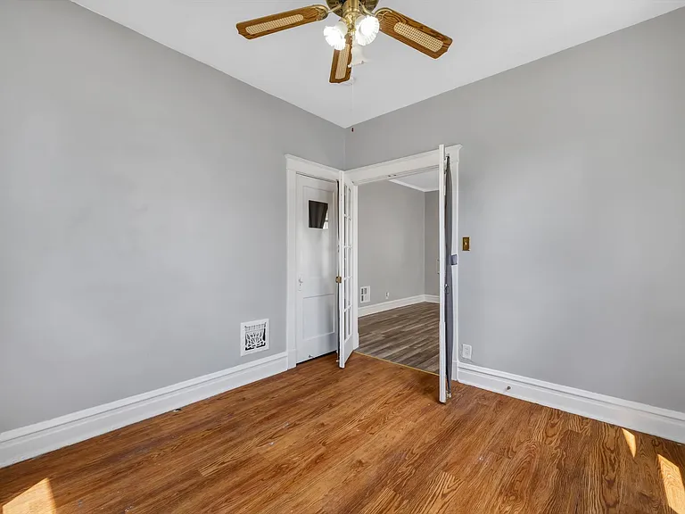 1223 Gruner Pl — Photo 31