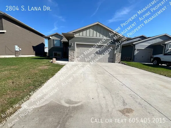 2804 S Lana Dr, Sioux Falls, SD 57106