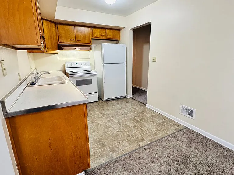 3106 Grand Ave — Photo 4