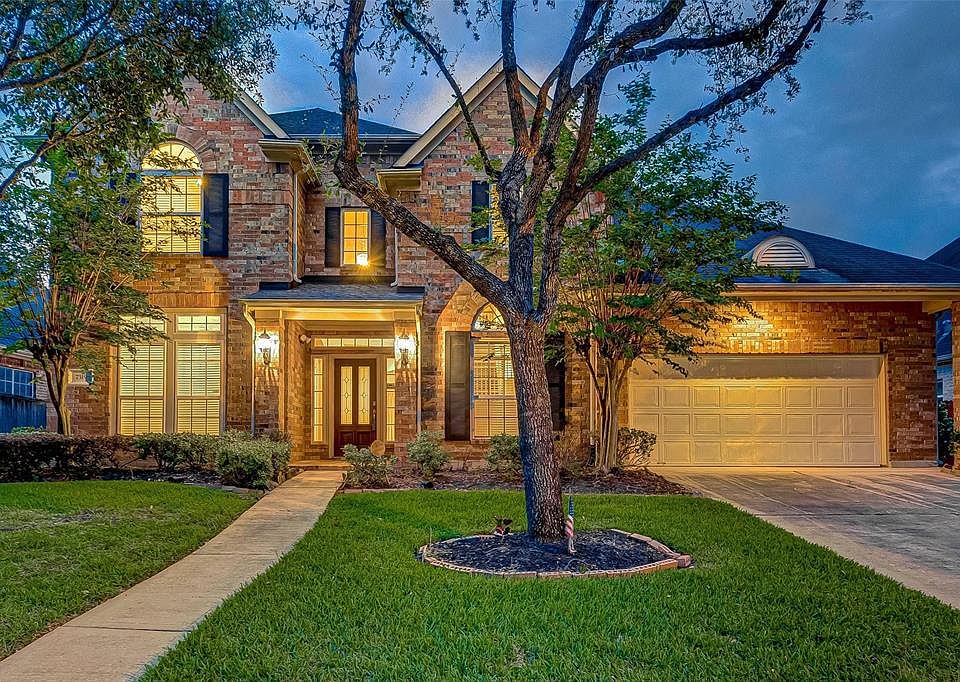 1st image of 7319 Emerald Glade Ln