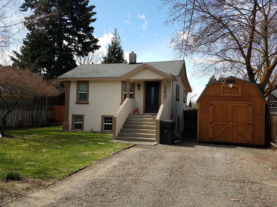 1st image of 204 S 32nd Ave