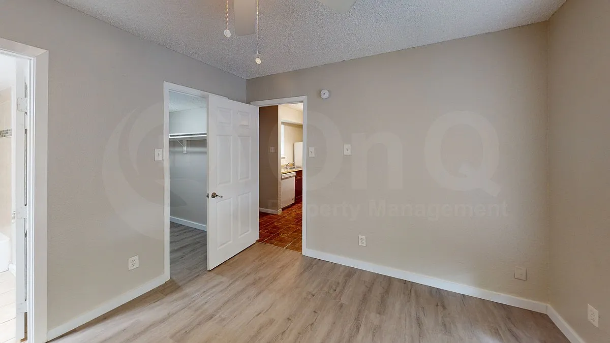 8110 Skillman St — Photo 2