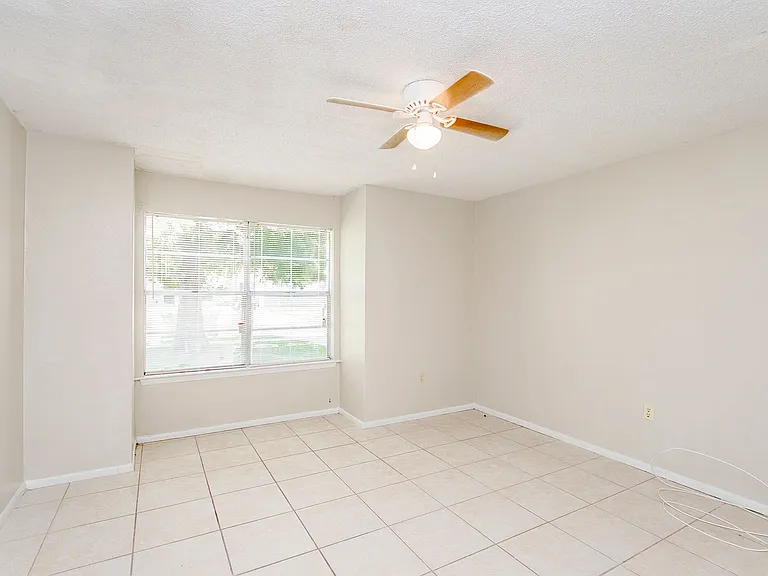 5235 Kimberlin Ave #C — Photo 2