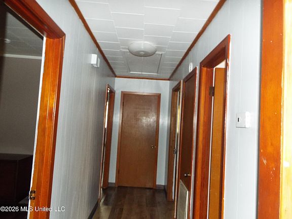 5th image of 502 Lakeview Ave