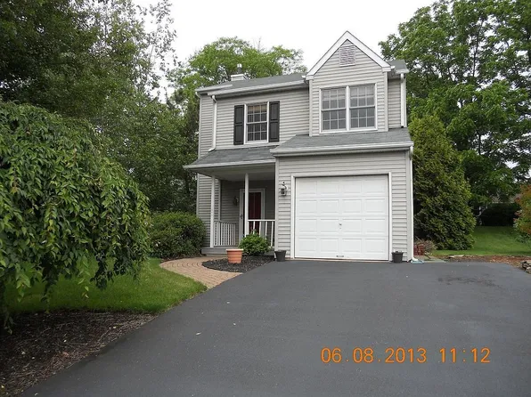 121 Cottonwood Ct, Doylestown, PA 18901