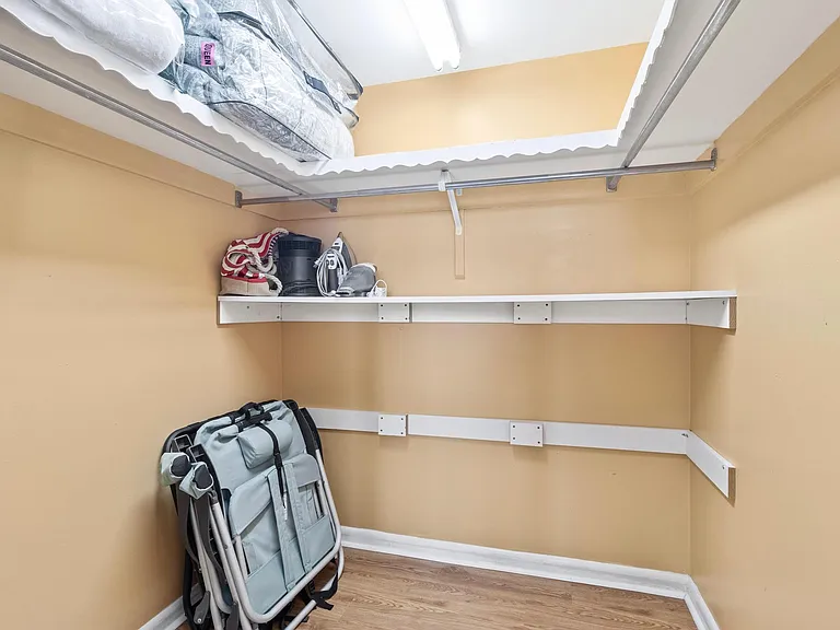 5220 Brittany Dr S #1309 — Photo 18